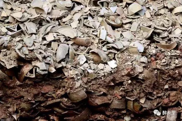 瓷说｜国宝青瓷“三脚蟾蜍”曾被30元倒卖，身世惊心动魄