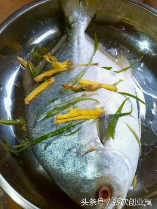 红烧金鲳鱼教学视频,红烧金鲳鱼汁