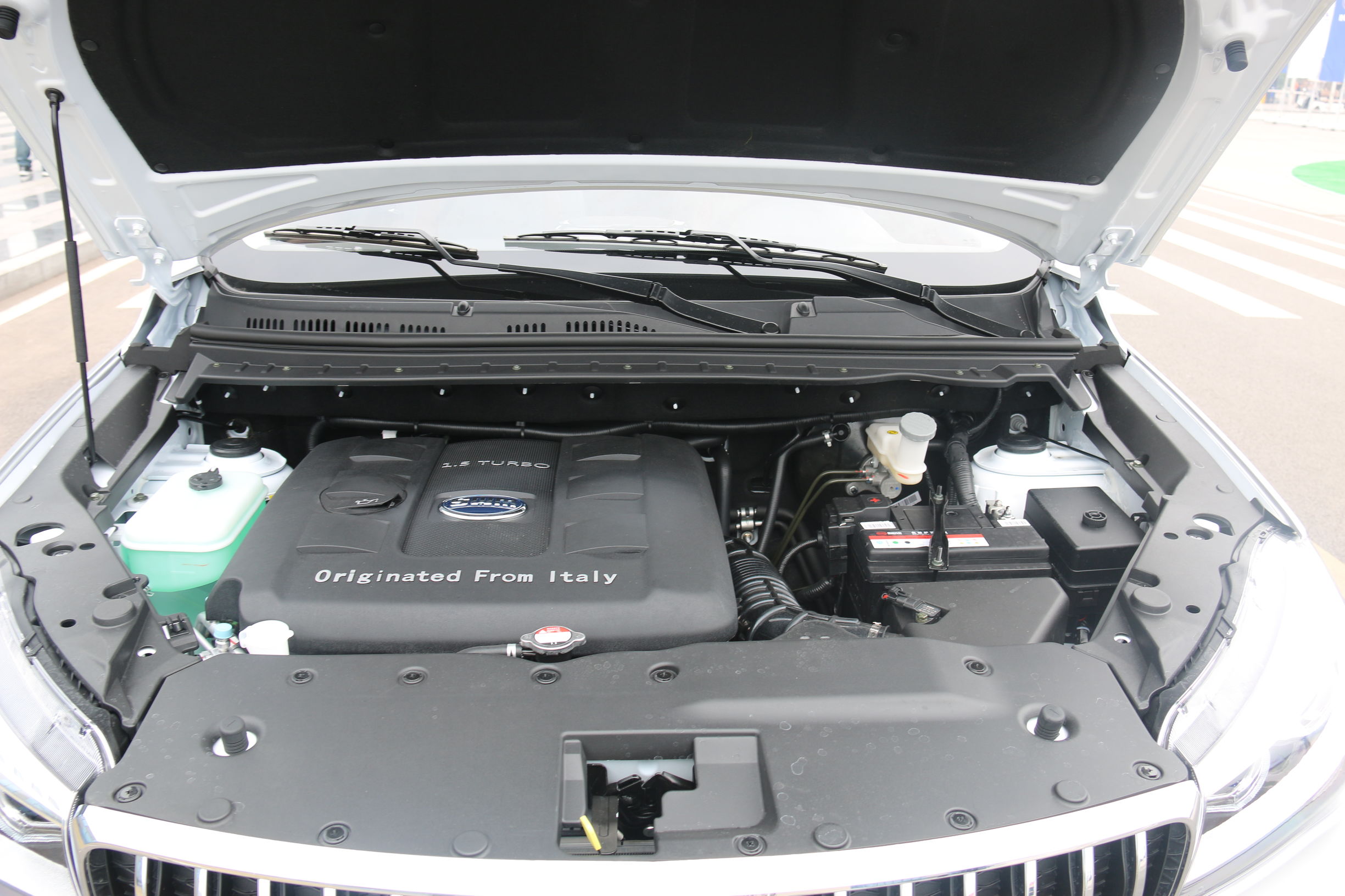 SWM斯威汽车新能源,新款swm斯威汽车