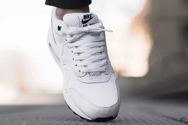 好看耐操不跟风,不一样的小白鞋不一样的你