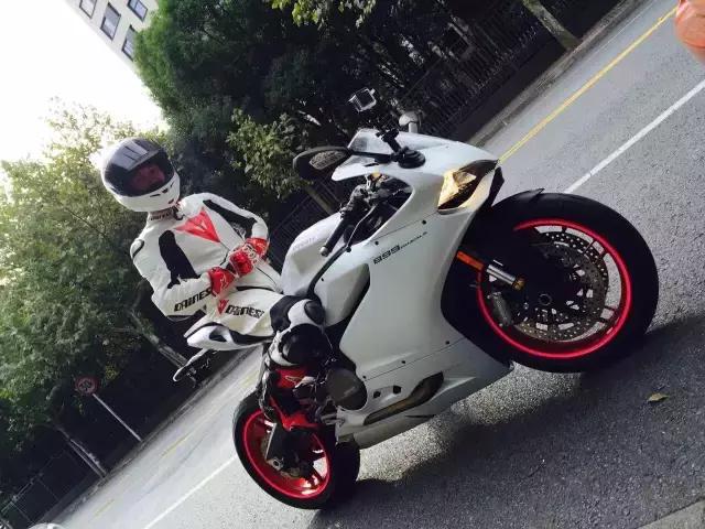 一张外地摩托车牌照多少钱,一张摩托车牌照拍卖300多万