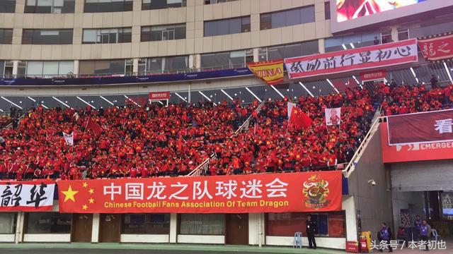 长沙国际会展中心和贺龙体育馆,长沙贺龙体育场vs世纪莲体育场