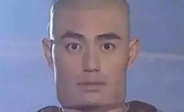 大方脸大饼脸发型,适合脸大且不对称脸型的发型