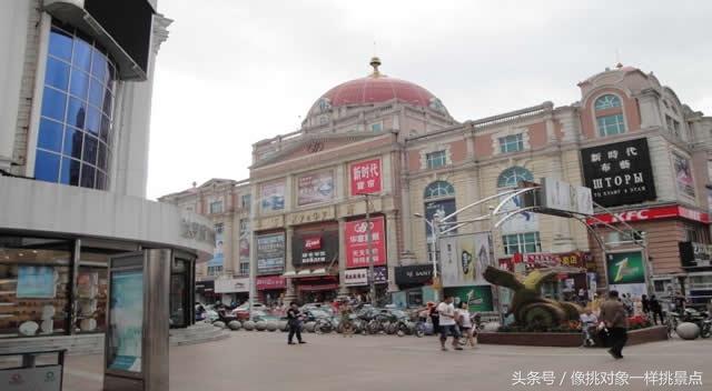 中俄边境俄罗斯人代购,中俄边境两城市就隔一条河