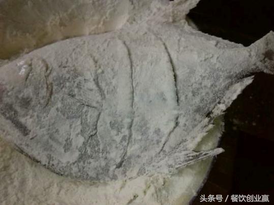 红烧金鲳鱼教学视频,红烧金鲳鱼汁