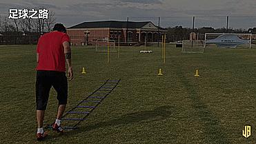 足球带球节奏变化的练习,普通带球变化节奏技巧