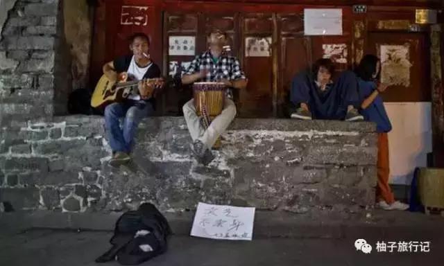 干货：大理人民路被整顿后，说说今天的地摊街和背包客