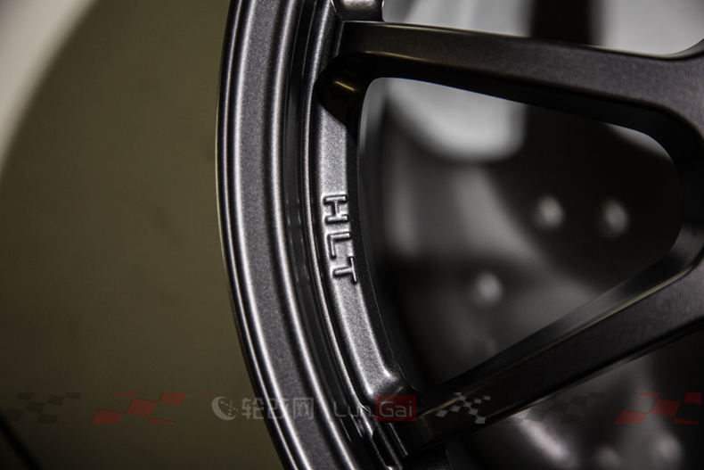 性价比最佳的18寸轻量化轮毂,超轻高级感18寸轮毂