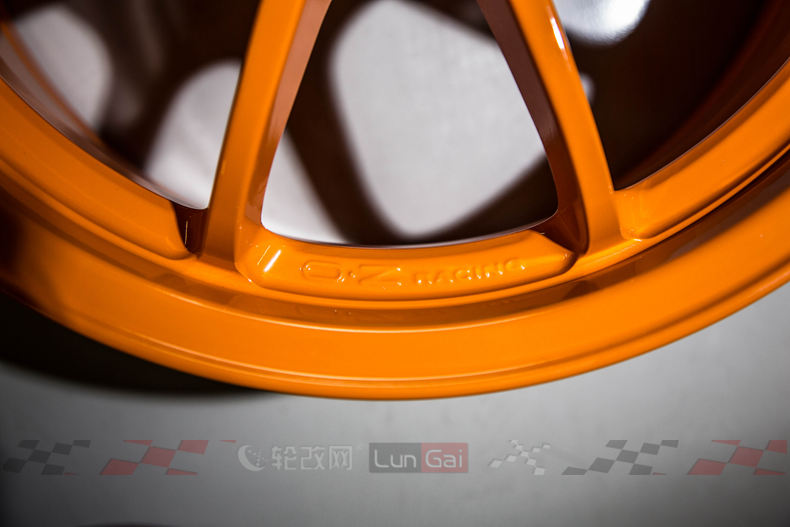性价比最佳的18寸轻量化轮毂,超轻高级感18寸轮毂