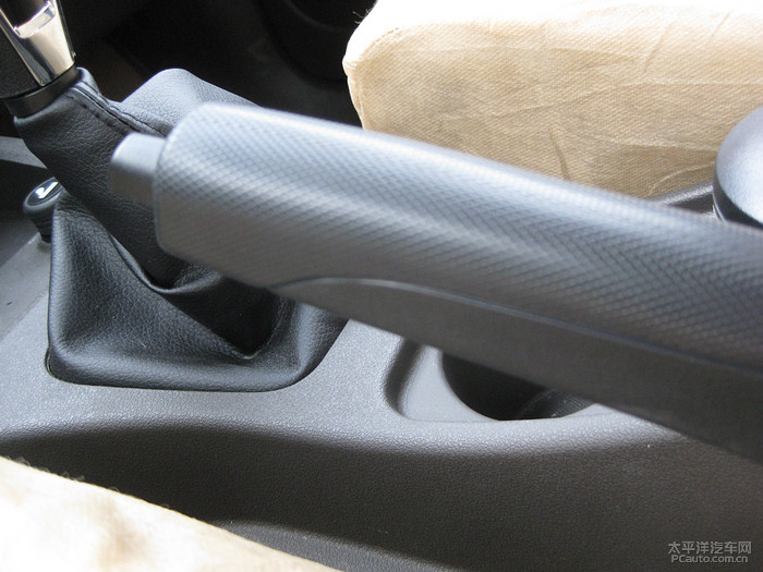 五菱宏光s低配最低价,低配五菱宏光s全款