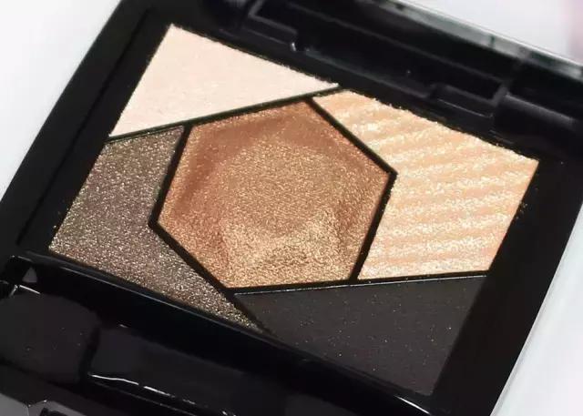 美宝莲新品口红、眼影试色,平价也能很好用