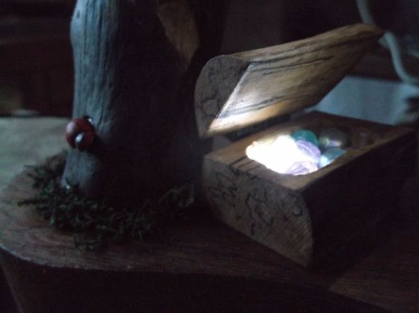 这个木艺玩家的爱好竟然是去公园捡垃圾!