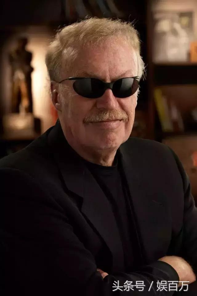 耐克总裁之子,耐克总裁的儿子