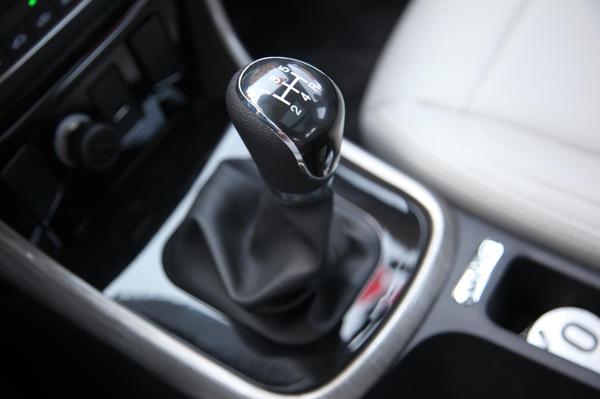 宋楠：甩开套路试驾1.3T北汽幻速S5