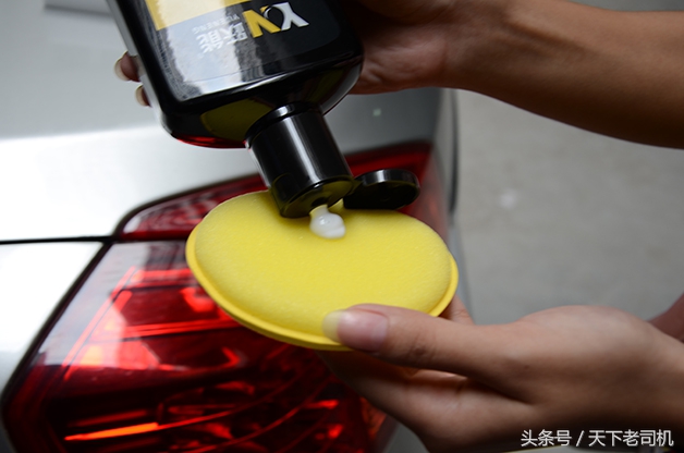 如何消除汽车微小划痕,爱车划痕自己怎么搞定