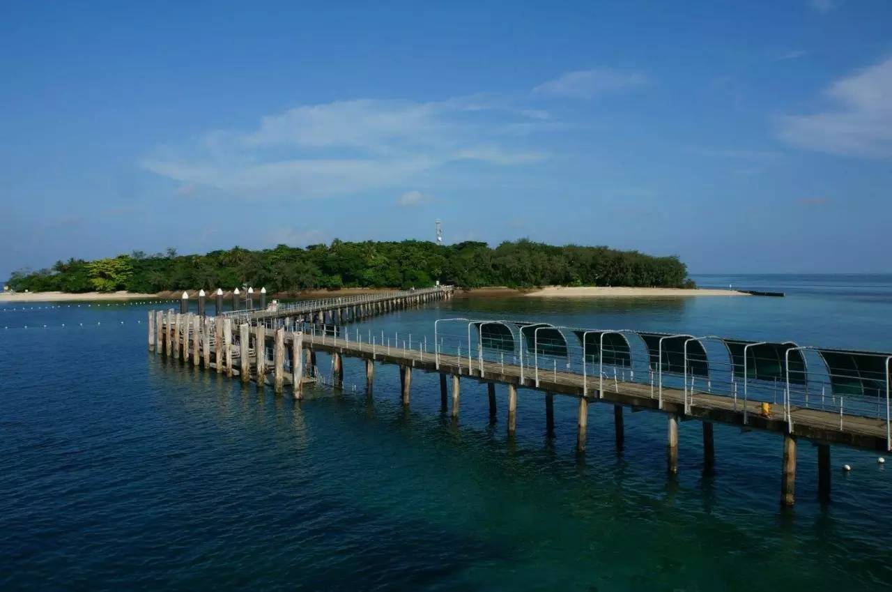 刘强东与奶茶妹妹的婚礼举办地大堡礁到底有多美？自己去看！