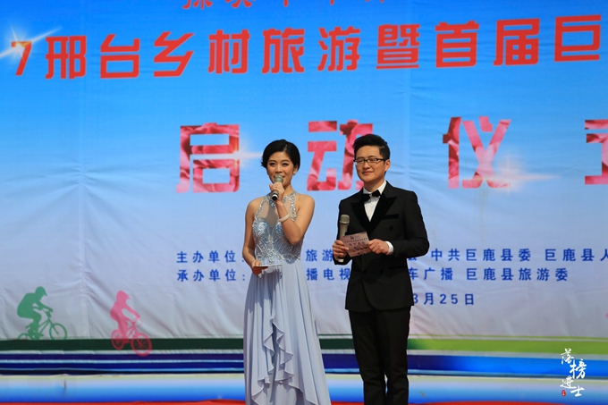 五彩小花童，在杏花从中上演三生三世！