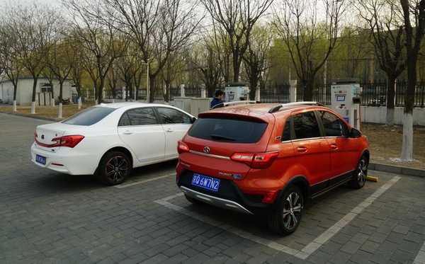 北汽ev260测评,续航评测车评人