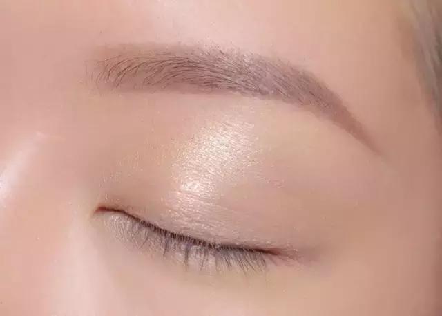 美宝莲新品口红、眼影试色,平价也能很好用