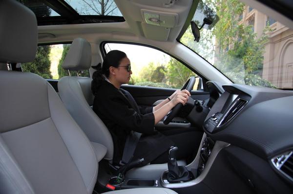 宋楠：甩开套路试驾1.3T北汽幻速S5