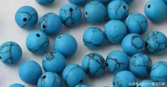绿松石用酒精泡了一个晚上,绿松石清水洗后凉凉的立马就干了