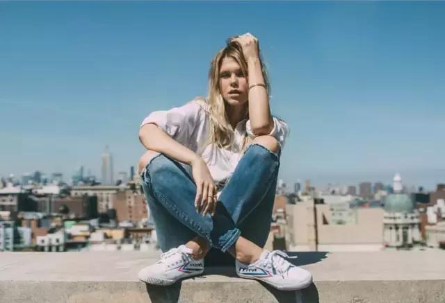 好看的小白鞋应该怎么买,如何买一双便宜又好穿的小白鞋