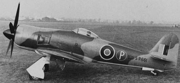 英国二战涂抹骆驼粪,英国战机用骆驼粪保养座椅