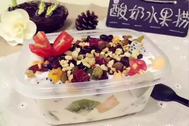 哪几种酸奶加盟店比较好,怎么加盟酸奶吧