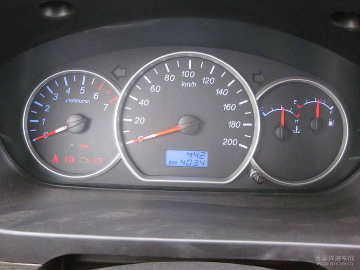 五菱宏光s低配最低价,低配五菱宏光s全款