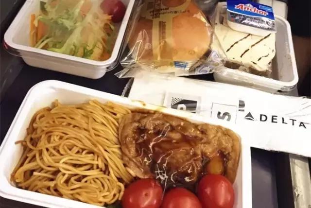 阿联酋航空为何这么有钱 (阿联酋航空为什么这么土豪)