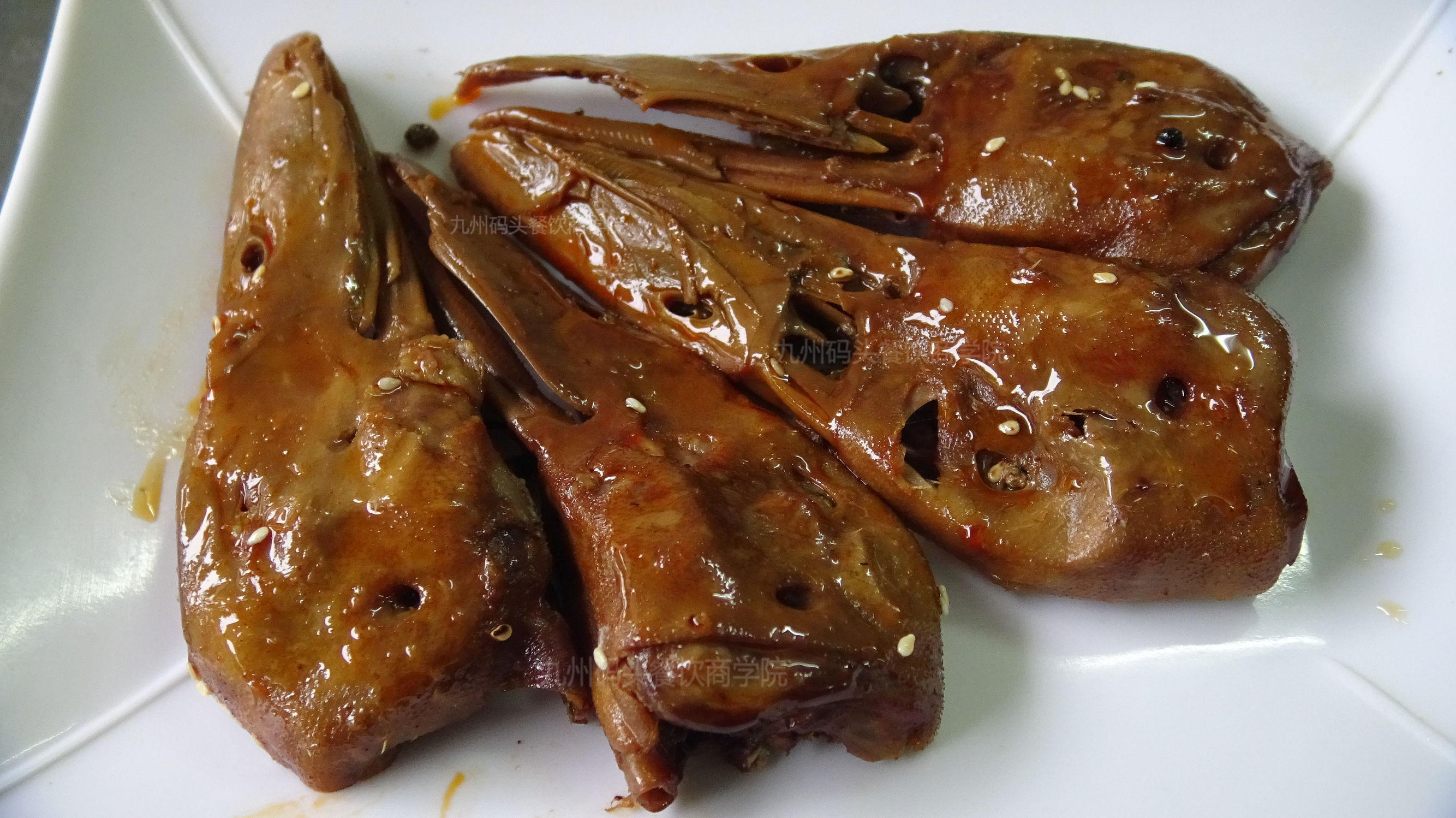 老师傅祖传秘制卤菜,老师傅教你做卤菜