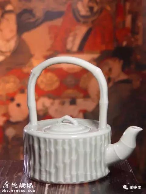 瓷说｜国宝青瓷“三脚蟾蜍”曾被30元倒卖，身世惊心动魄