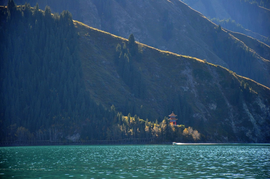 神秘又美丽的天山天池,天山天池是西王母沐浴之地吗