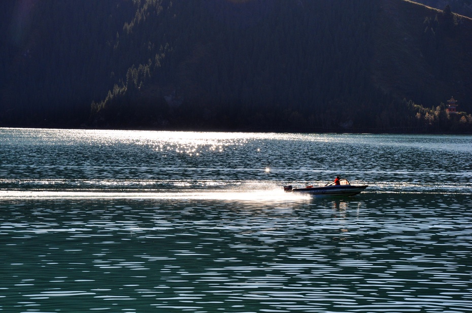 神秘又美丽的天山天池,天山天池是西王母沐浴之地吗