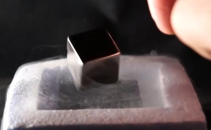 有什么办法可以使物体悬浮,物体的悬浮实验