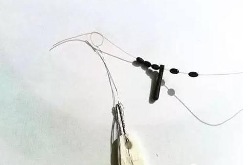 钓鱼时的太空豆怎么用视频,钓鱼太空豆应不应该固定