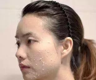 用贵仙仙的护肤品脸上也搓泥?你的护肤程序可能错了!