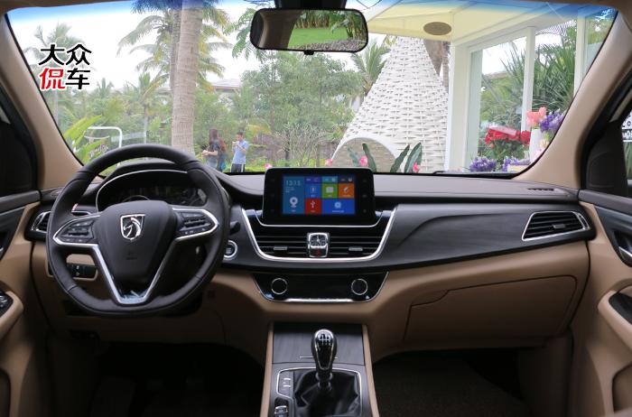 10万以内家庭用最实用车型,宝骏730哪款家庭买最实用耐用