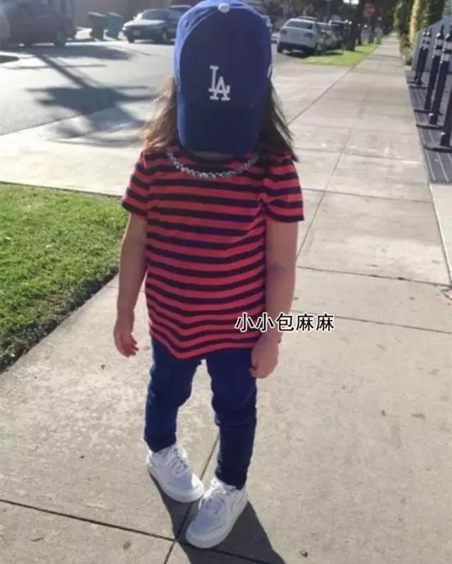 小白鞋挑什么颜色,小白鞋测评推荐