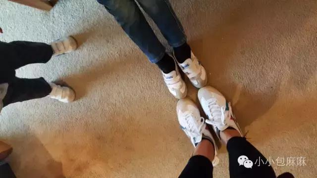 小白鞋挑什么颜色,小白鞋测评推荐