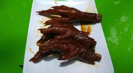 浜戝崡娉歌タ鍘跨編濂虫紓浜悧,浜戝崡绾㈡渤娉歌タ缇庡コ