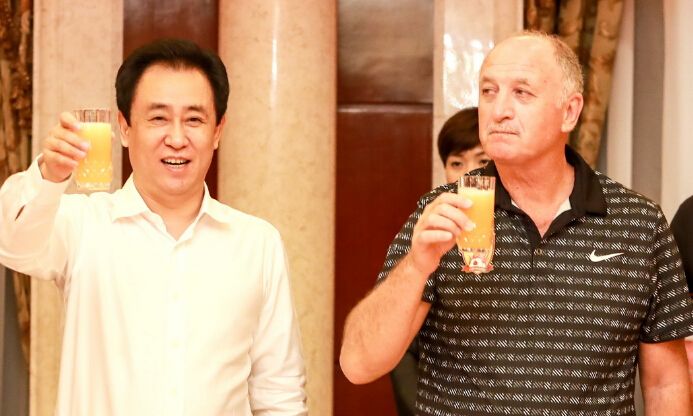 斯科拉里喊话恒大加剧猜测，执教没有内容去欧洲豪门也是唬人