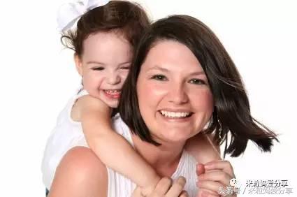 教训黑心保姆,黑心保姆竟然虐待婴儿