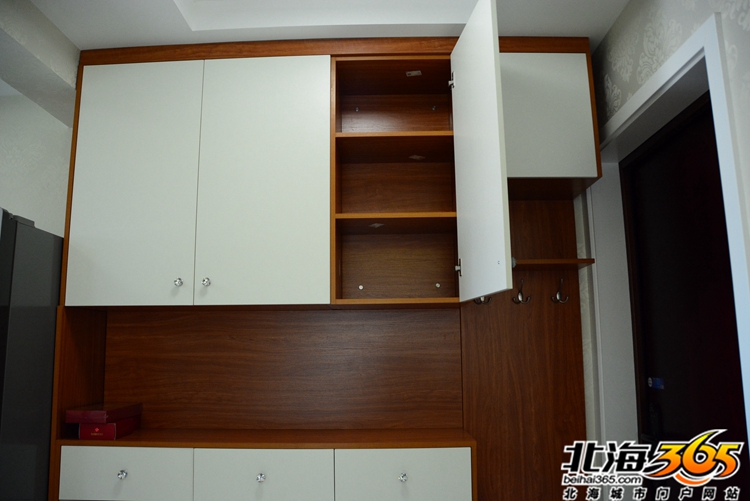 海岸华府三房,海岸华府3室