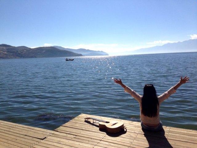 啦啦旅行-旅漂三年,边旅行边房,她靠什么生活?!