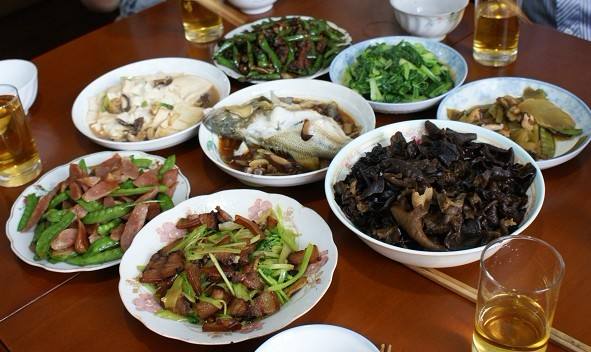 喝酒断片表白如何解决尴尬,怎么喝一点点就断片是什么原因