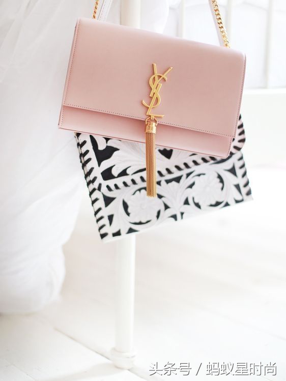 更适合年轻女孩的大牌包包,适合夏天的粉色包包推荐