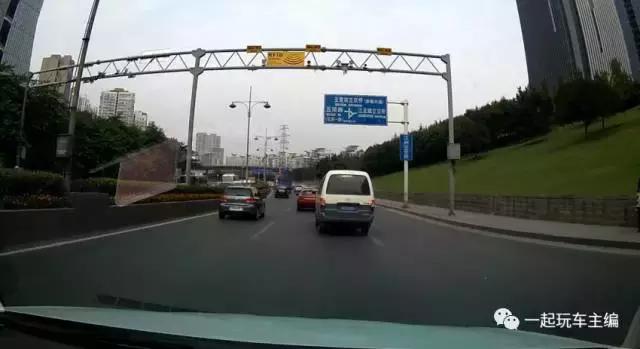 夜视功能最好的行车记录仪,夜视功能比较好的行车记录仪推荐