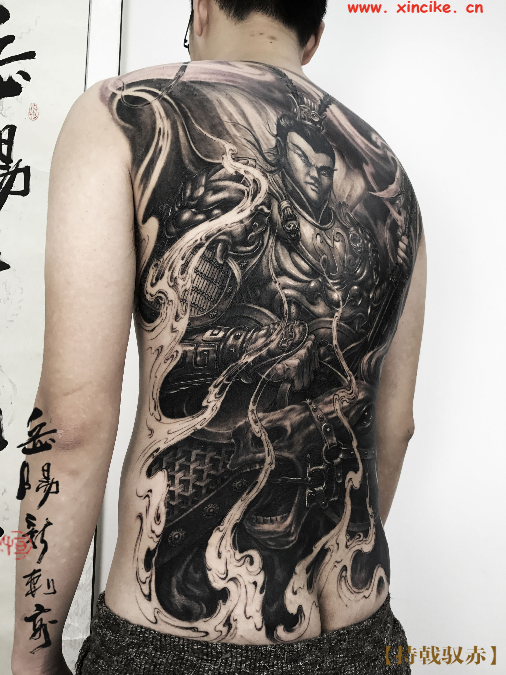 岳阳新刺客纹身成品,岳阳新刺客纹身图