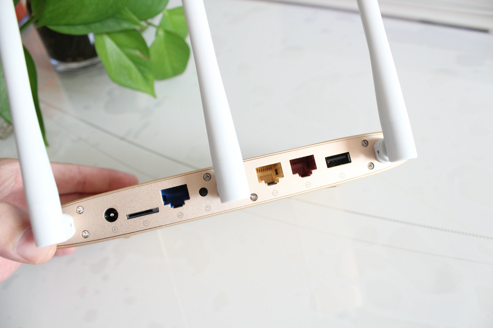 史上最贵路由器,最值得购买旗舰路由器